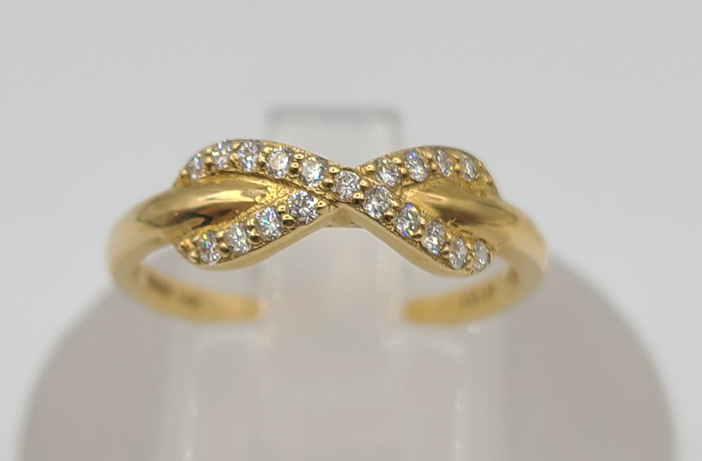 14k Yellow Gold Diamond .19cttw Infinity Ring