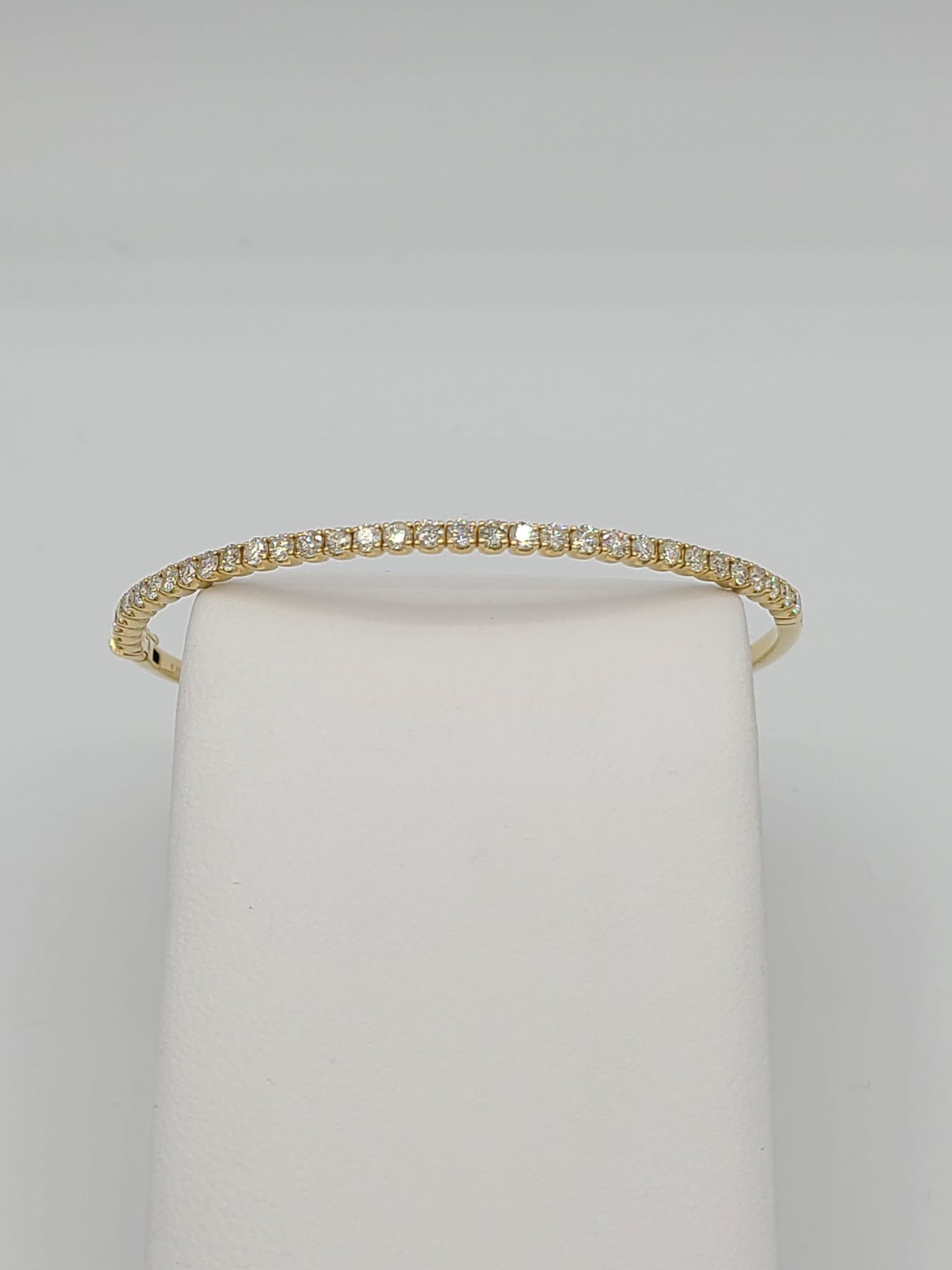 14k Gold Diamond Bangle 33 round Diamonds = 1.63cttw
