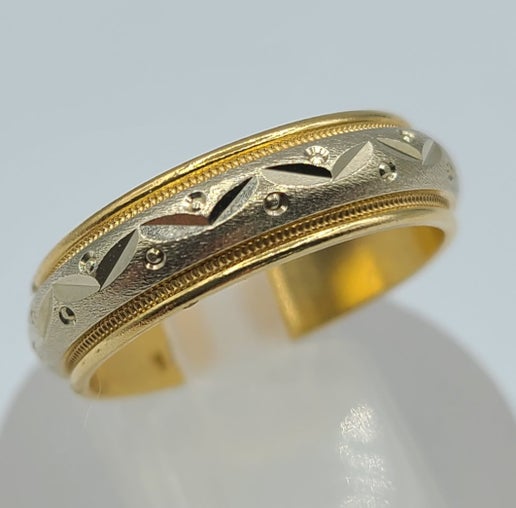 10k 2 Tones Design Wedding Band