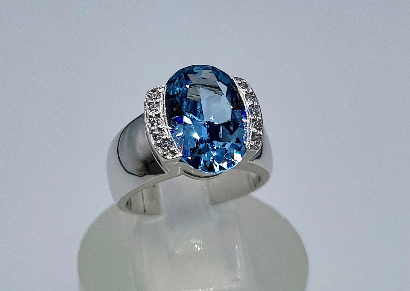 Sterling Silver Genuine Blue Topaz Stone Ring