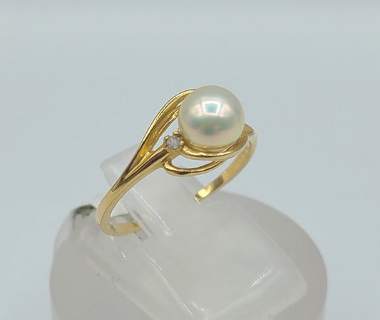 10k Yellow Gold Culture Pearl Ring, Size 7