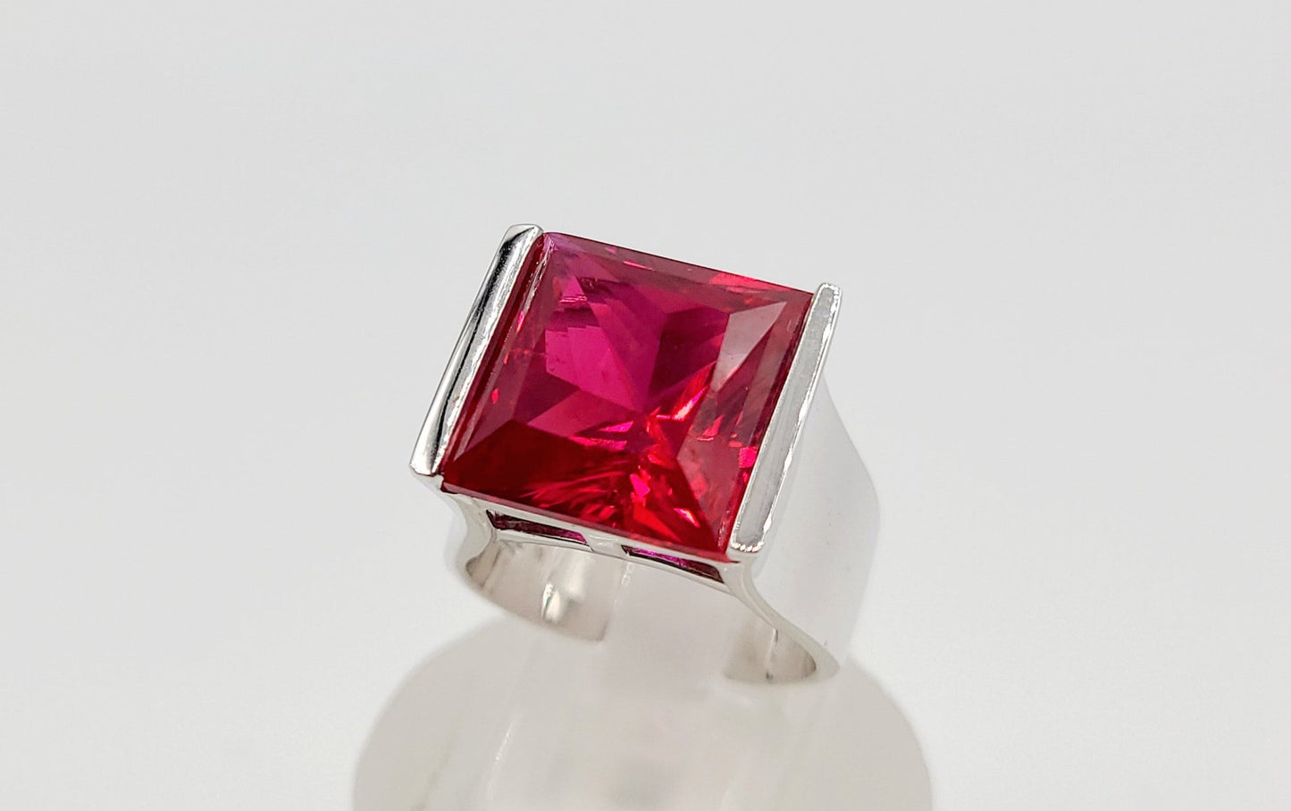 Silver 925 Synthetic square Ruby 14mm Ring
