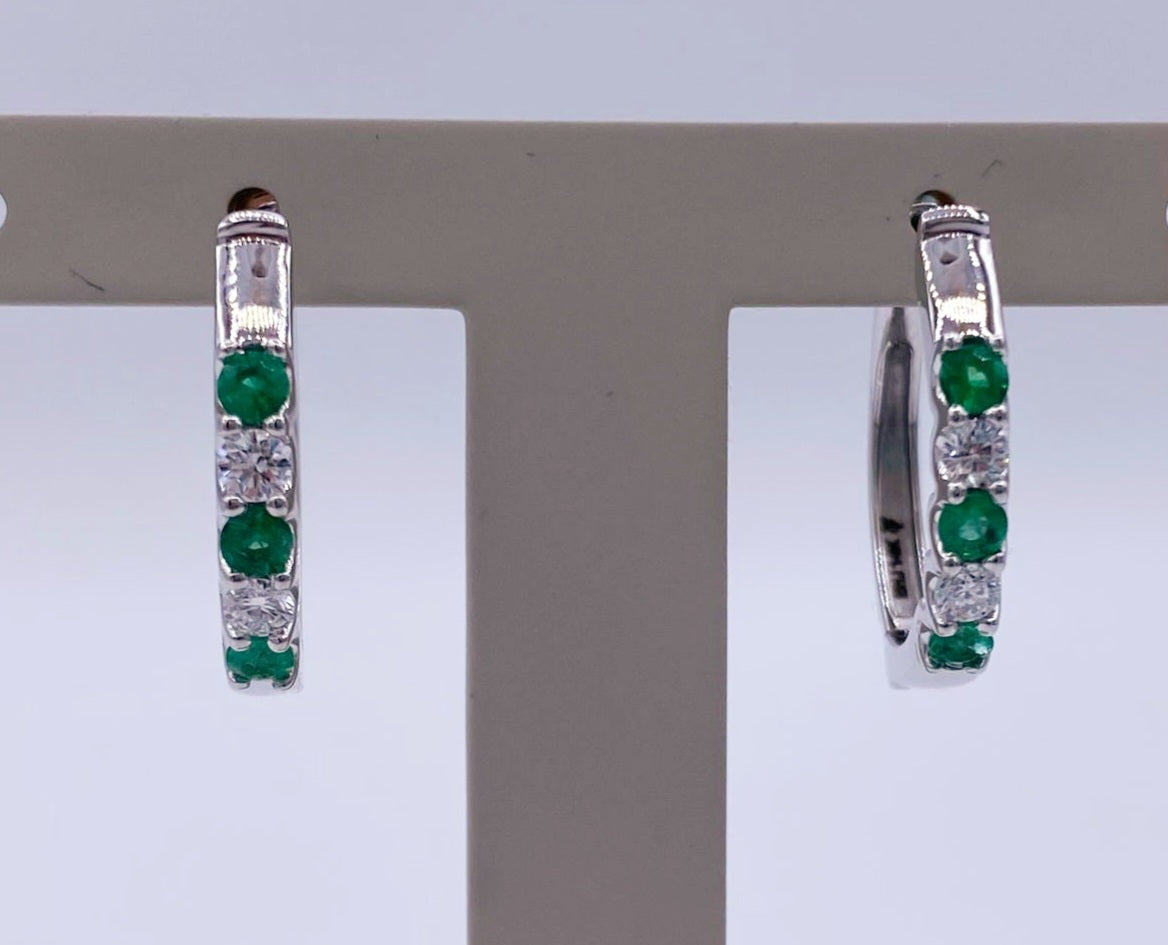 14kw 4- .26ctw Lab Diamond /Emerald Earrings