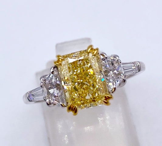 14k White Gold /Yellow Lab Diamond Ring