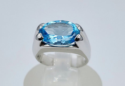 Sterling Silver Blue Topaz Ring