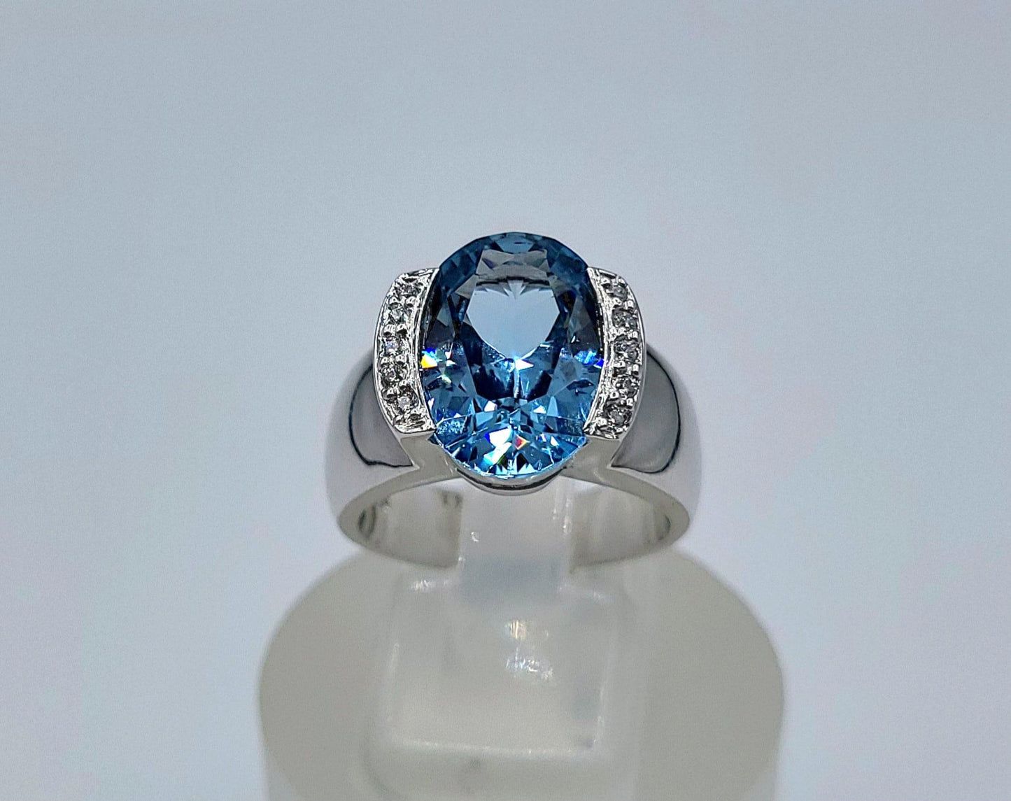 Sterling Silver Genuine Blue Topaz Stone Ring