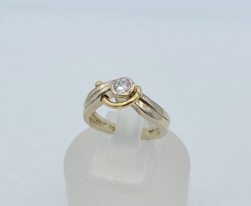 10k 2 tones Cubic Zirconia Ring