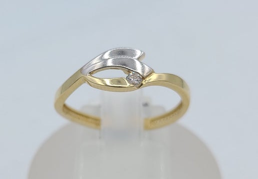 10k White and Yellow Gold Cubic Zirconia Ring