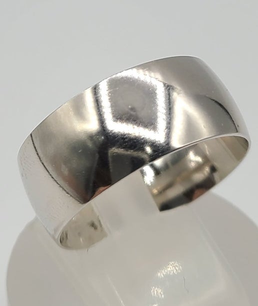 10K White Gold 10mm Wedding Band