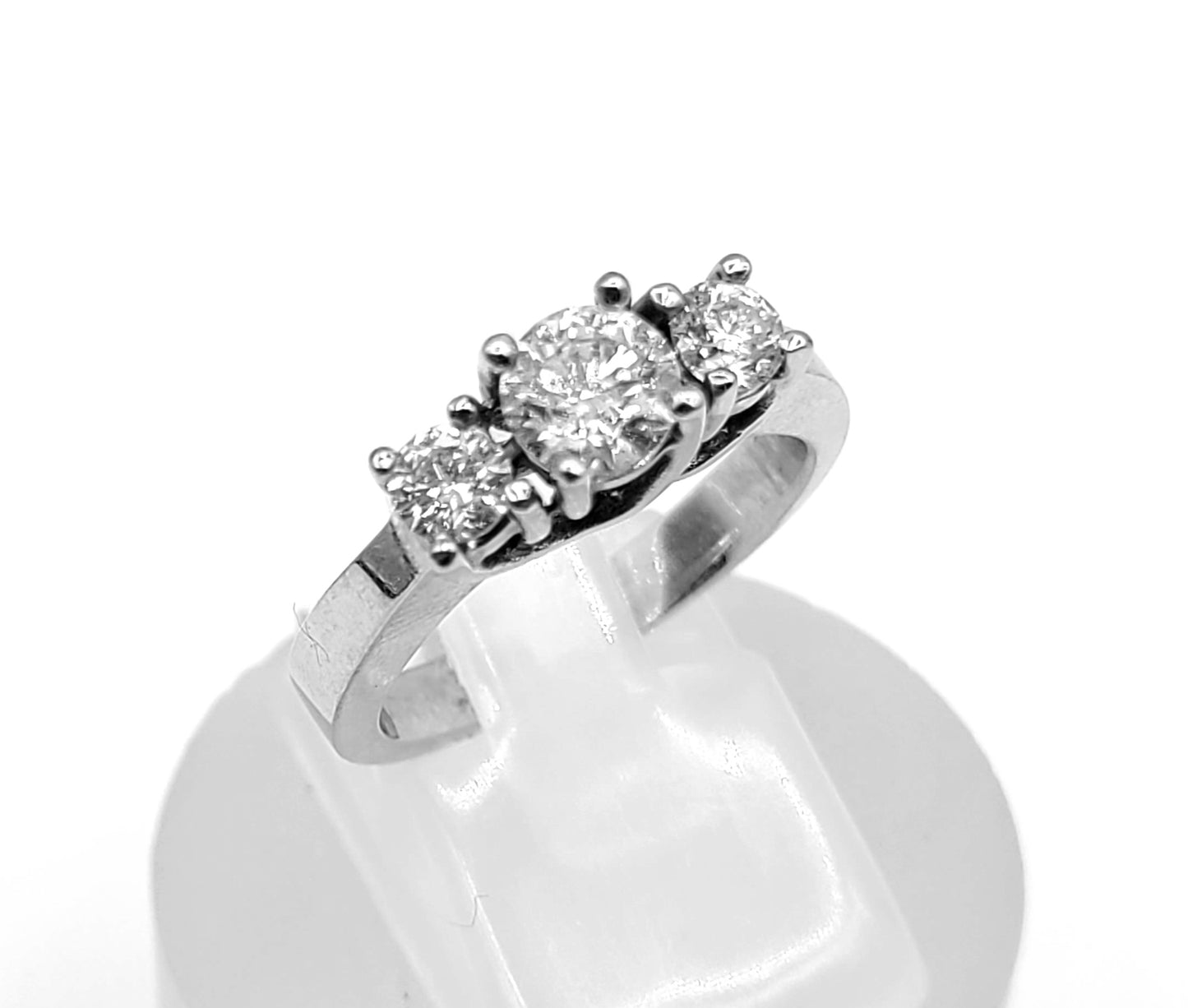 18k White Gold Diamond Ring 1.03cttw