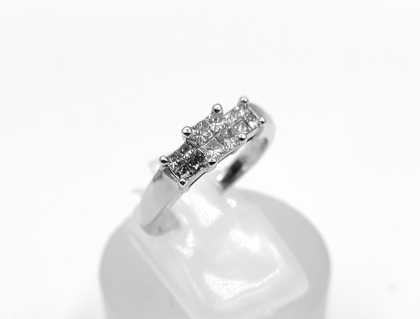 14k White Gold Invisible Setting Diamond .75cttw SI1 GH